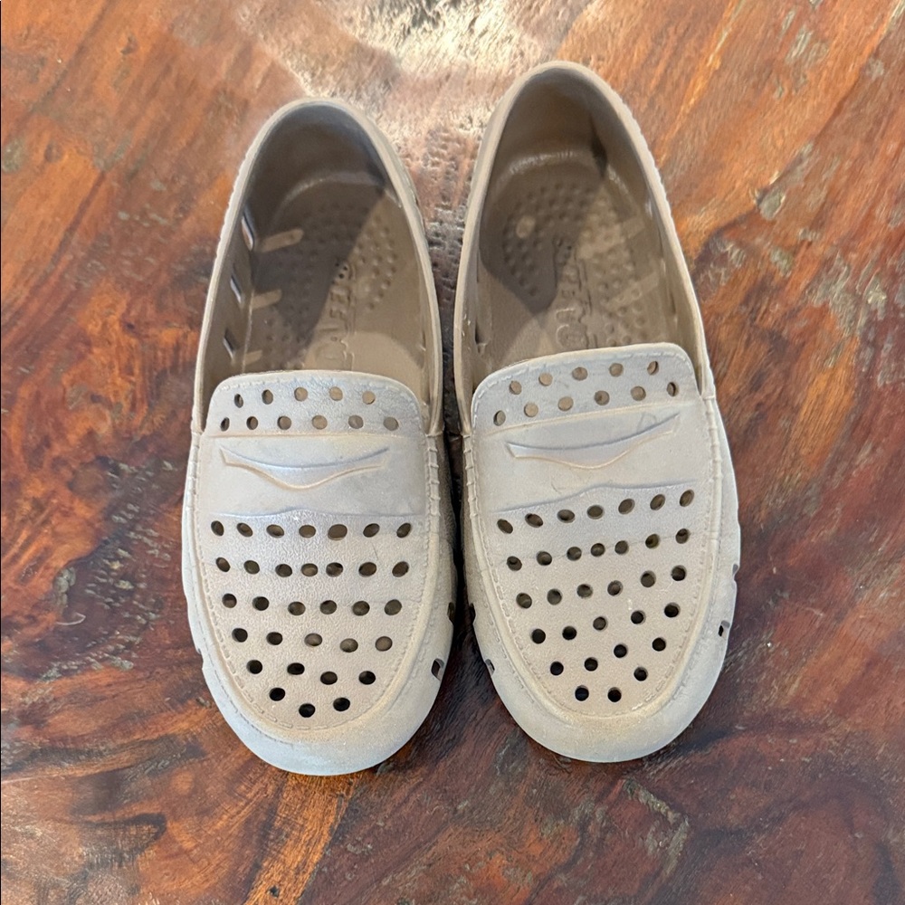 Stylish Kids Dress Shoes in Tan